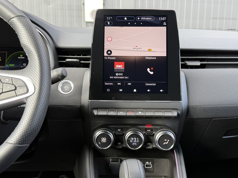 Image Renault CLIO Esprit Alpine E-Tech full hybrid 145  