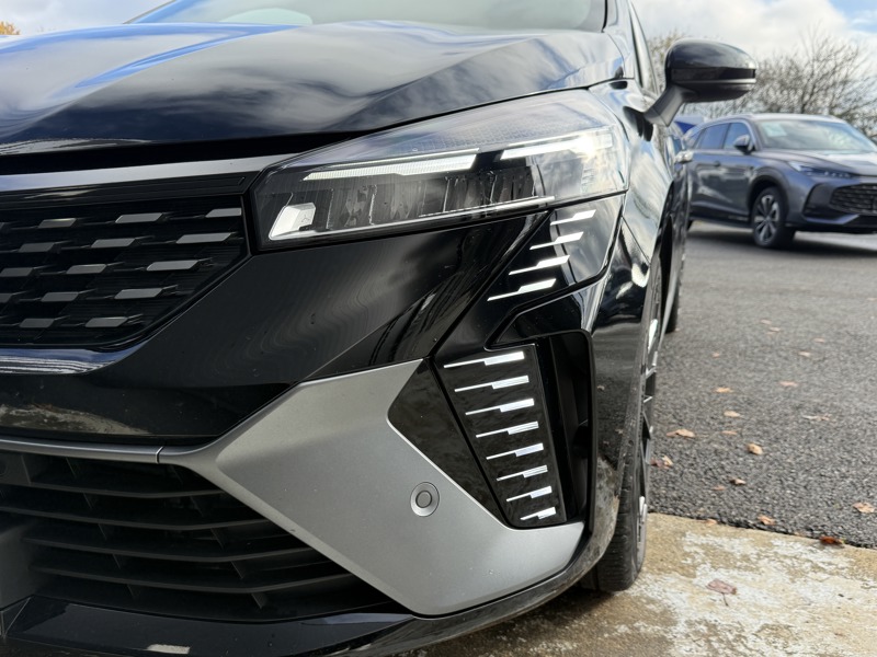 Image Renault CLIO Esprit Alpine E-Tech full hybrid 145  